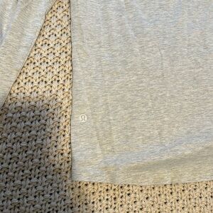 Lululemon Men’s Light Gray Long Sleeve